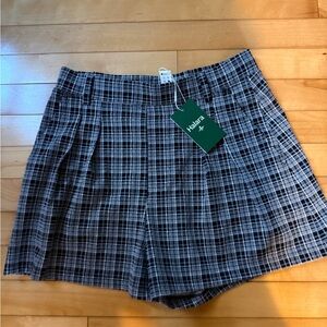 HALARA Black and White Plaid Skirt